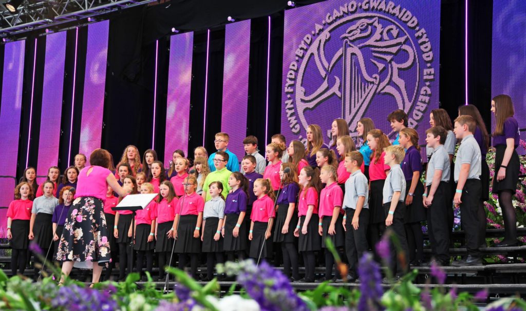 Cor Ieuenctid Mon perform on the Llangollen International Music Festival stage.